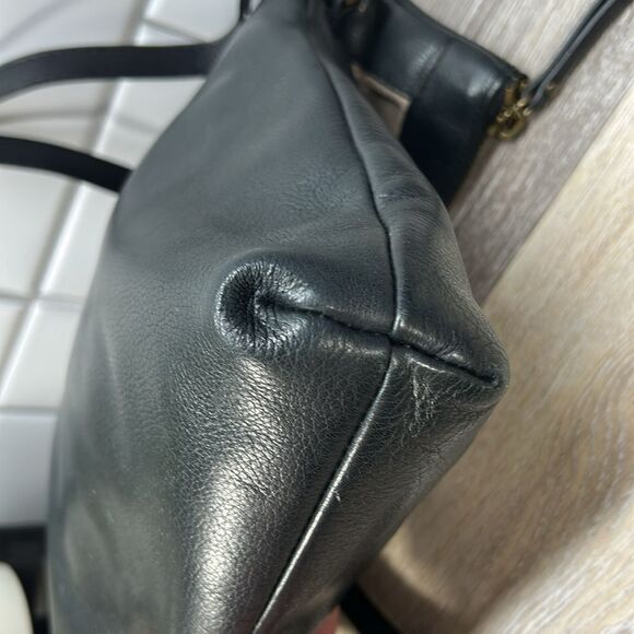 1008-17 Margot black leather crossbody - Picture 9 of 11